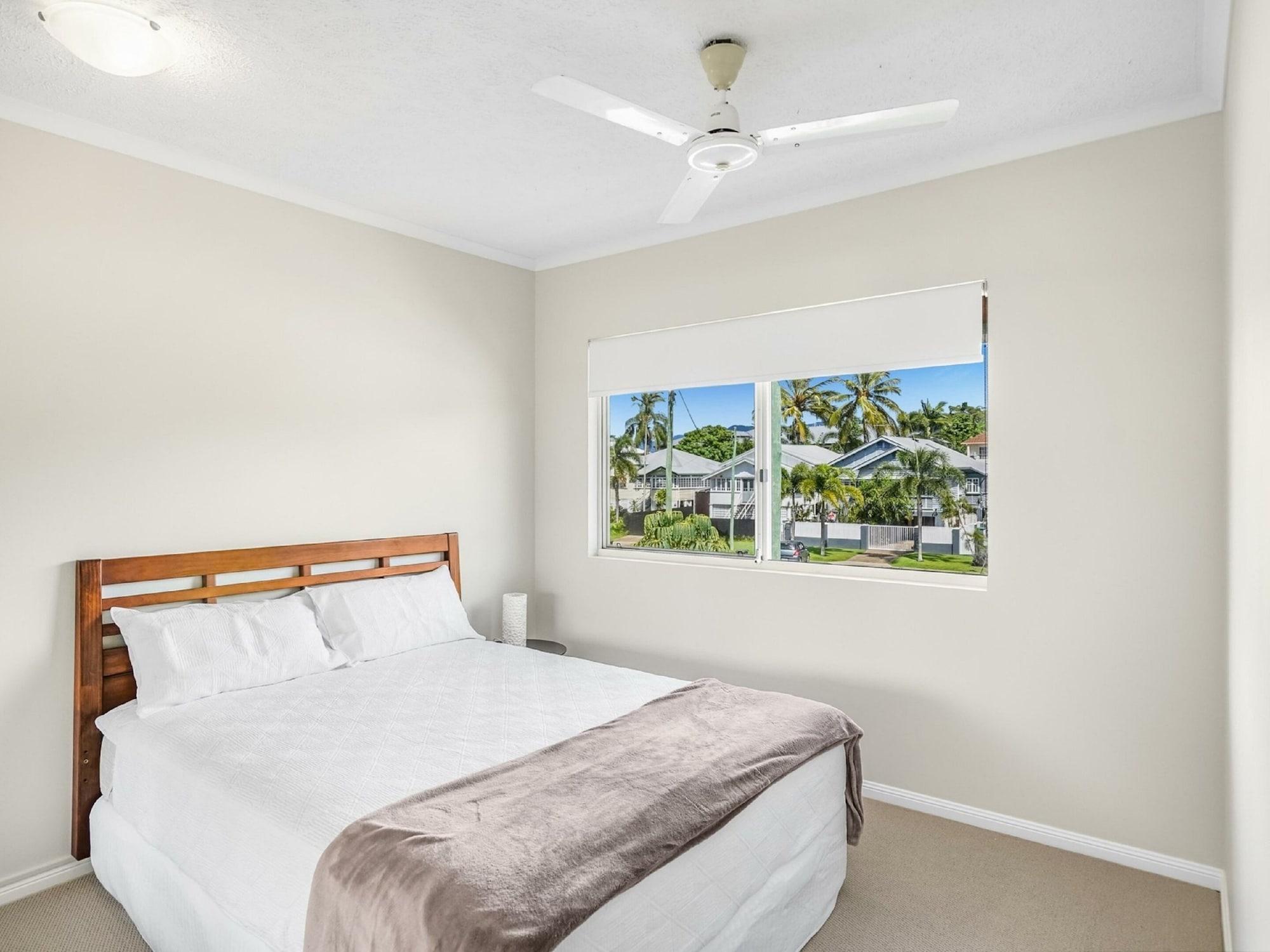 North Cove Waterfront Suites Cairns Esterno foto